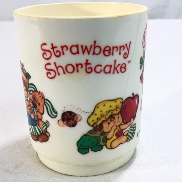 Vintage Strawberry Shortcake Plastic Cup 1980 3/$18 - Picture 5 of 6